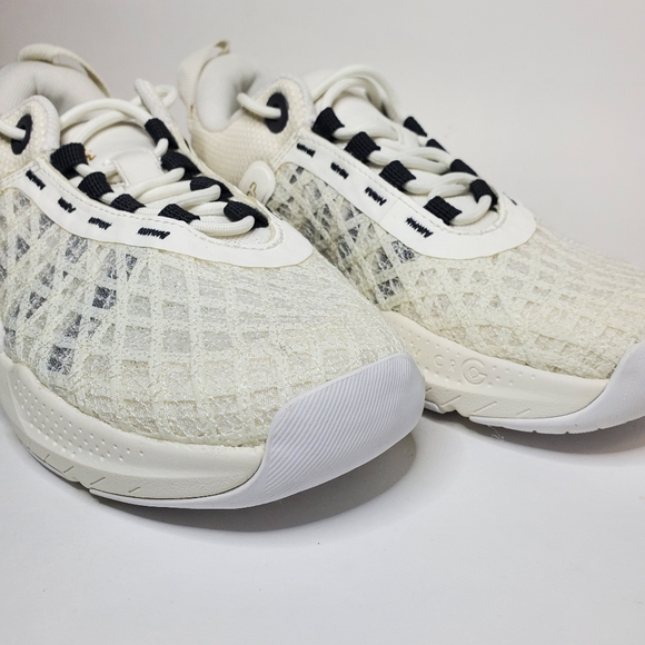 Under Armour WMNS TRIBASE REIGN 5 'IVORY METALLIC GOLD' Sz 9.5 - Picture 3 of 9